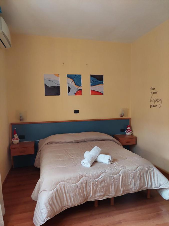 Domus Cesare Apartment Napoli Bagian luar foto