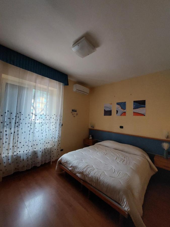 Domus Cesare Apartment Napoli Bagian luar foto